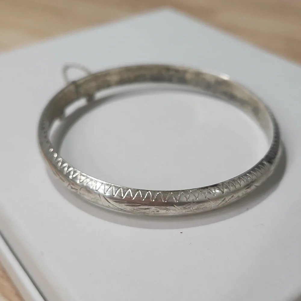 Silver Bracelet - Picture 1 of 2